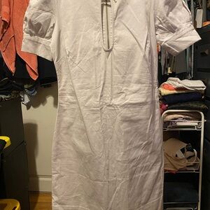 Pre-Owned Women’s Size 0 Cream LaROK  Short Sleeve Dress with Zipper Detail